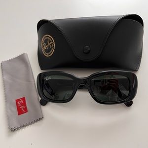 Ray Ban RB 4122 Sunglasses | Perfect Condition